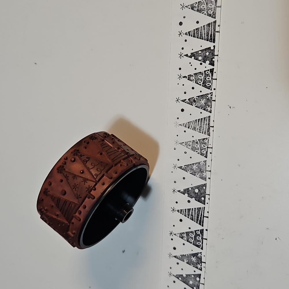 Funky Firs Stampin Round 1" wide wheel stamp